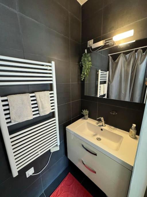 Tres Chaleureux Apartment *